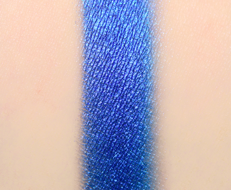 <p class="text-center">Glaminatrix Sapphire Foiled Eyeshadow</p>