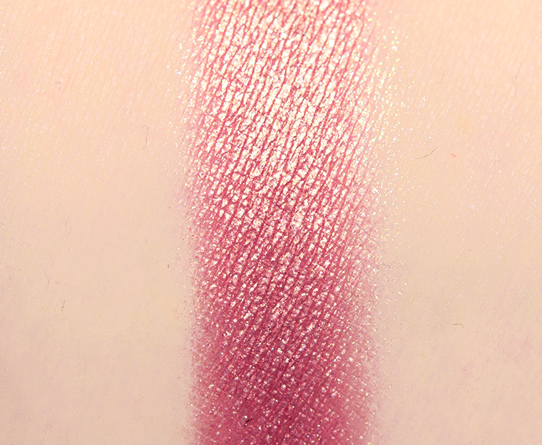 <p class="text-center">Glaminatrix Simply Rose Foiled Eyeshadow</p>