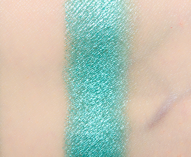 <p class="text-center">Glaminatrix Tiffany Foiled Eyeshadow</p>