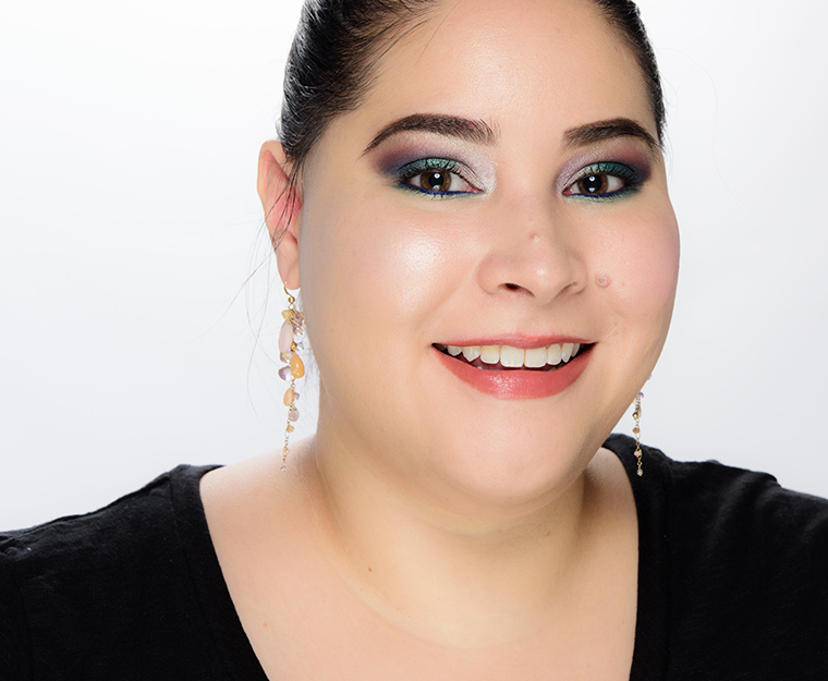 Huda Beauty Light #1 Glow Obsessions Highlighter