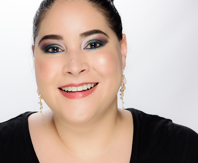 Huda Beauty Light #4 Glow Obsessions Highlighter