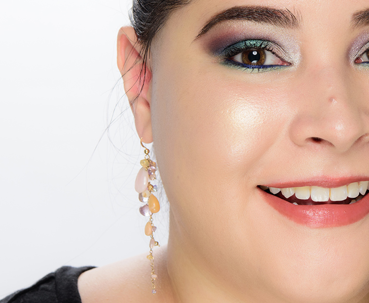 Huda Beauty Medium #1 Glow Obsessions Highlighter