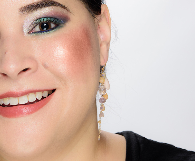 Huda Beauty Rich #2 Glow Obsessions Blush