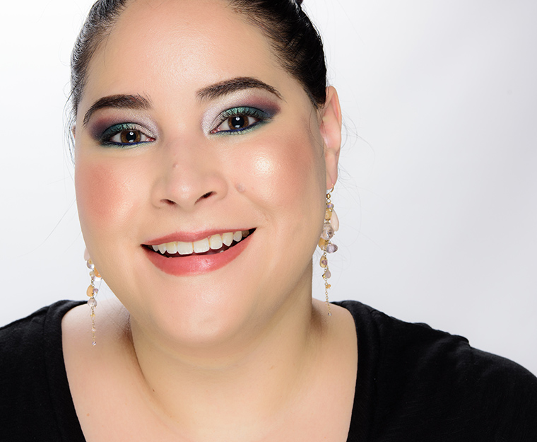 Huda Beauty Rich #3 Glow Obsessions Highlighter