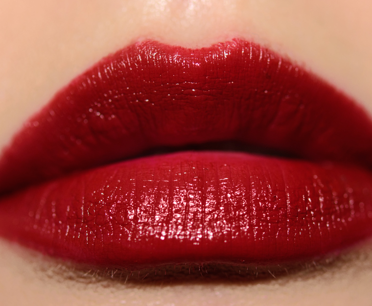 <p class="text-center">Smashbox Disorderly Be Legendary Prime and Plush Lipstick</p>