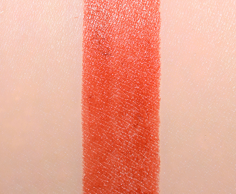 <p class="text-center">Smashbox Out Loud Be Legendary Prime and Plush Lipstick</p>