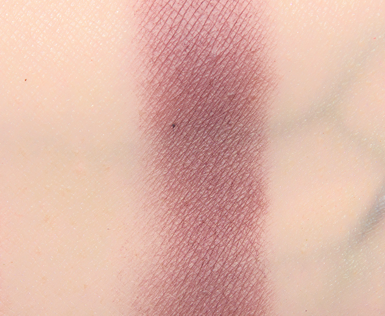 <p class="text-center">Adept ACM31 Eyeshadow</p>