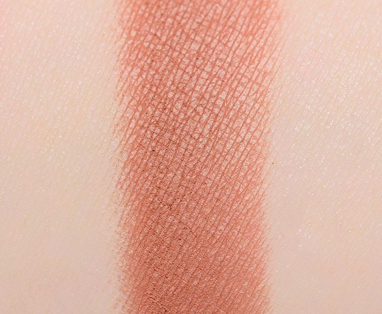<p class="text-center">Fenty Beauty Bare Bunz Eyeshadow</p>