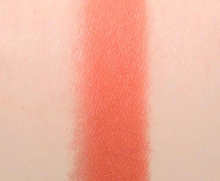 <p class="text-center">Huda Beauty Chameleon #1 Eyeshadow</p>