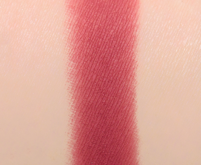 <p class="text-center">Huda Beauty Chameleon #2 Eyeshadow</p>