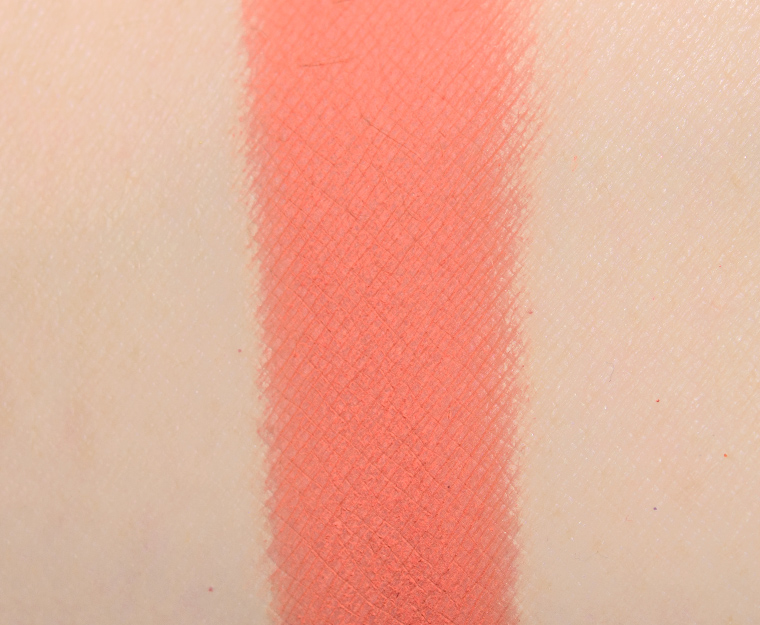 <p class="text-center">Huda Beauty Chameleon #8 Eyeshadow</p>