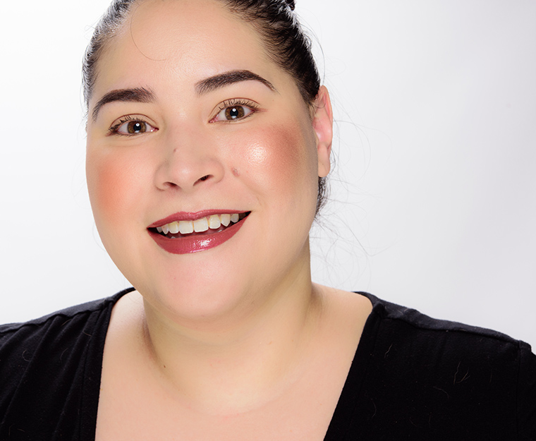 Huda Beauty Helios N.Y.M.P.H. All Over Highlighting Powder