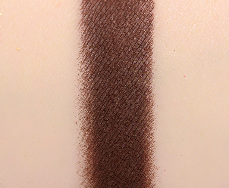 <p class="text-center">Huda Beauty Tiger #3 Eyeshadow</p>