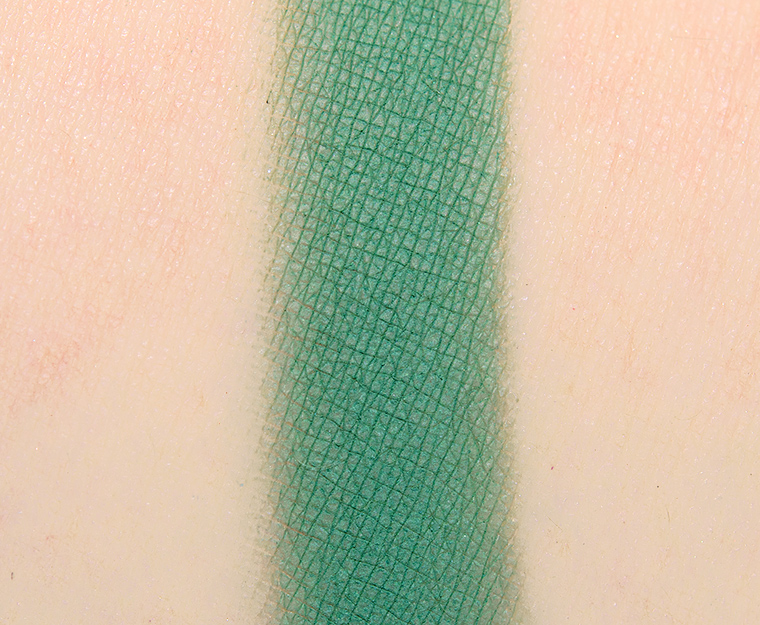 <p class="text-center">By Beauty Bay Forest Eyeshadow</p>