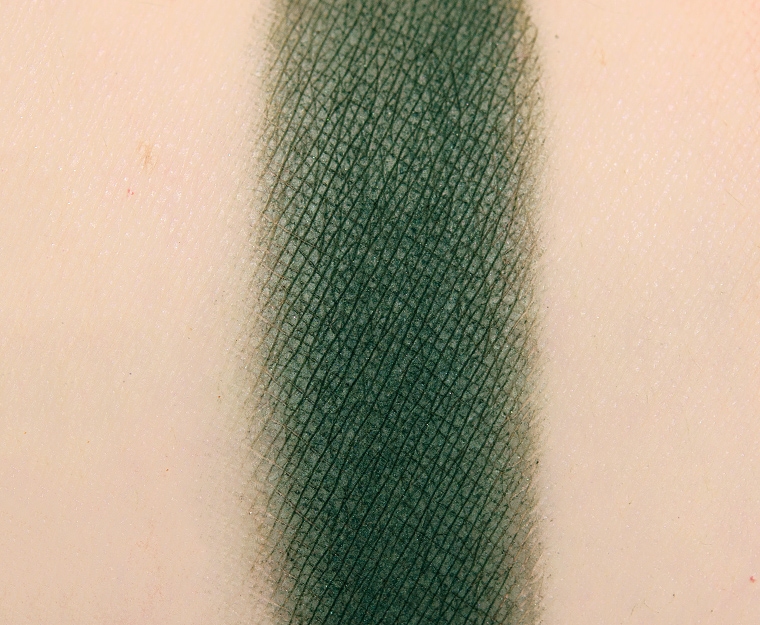 <p class="text-center">By Beauty Bay Ivy Eyeshadow</p>