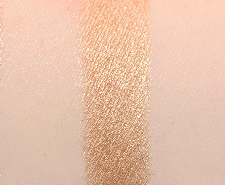 <p class="text-center">Dior Atelier Dore #2 High Colour Eyeshadow</p>