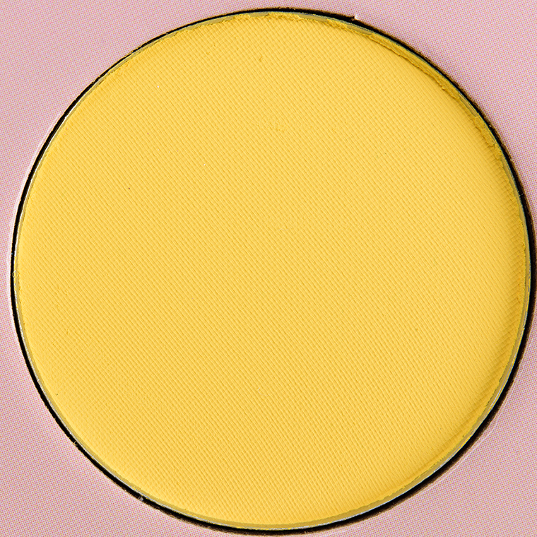 Give Me Glow It\'s So Fluffy Matte Pressed Shadow