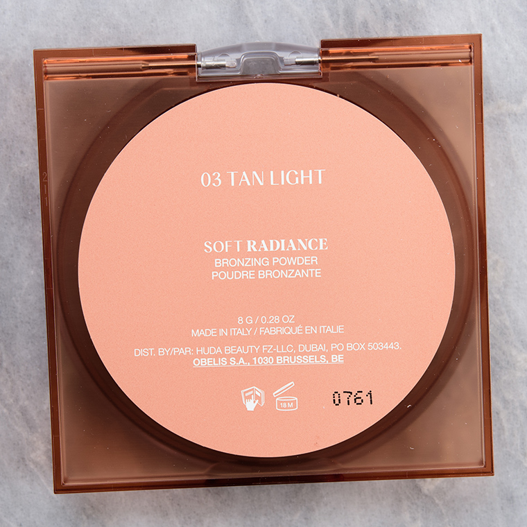 Huda Beauty Tan Light GloWish Soft Radiance Bronzing Powder
