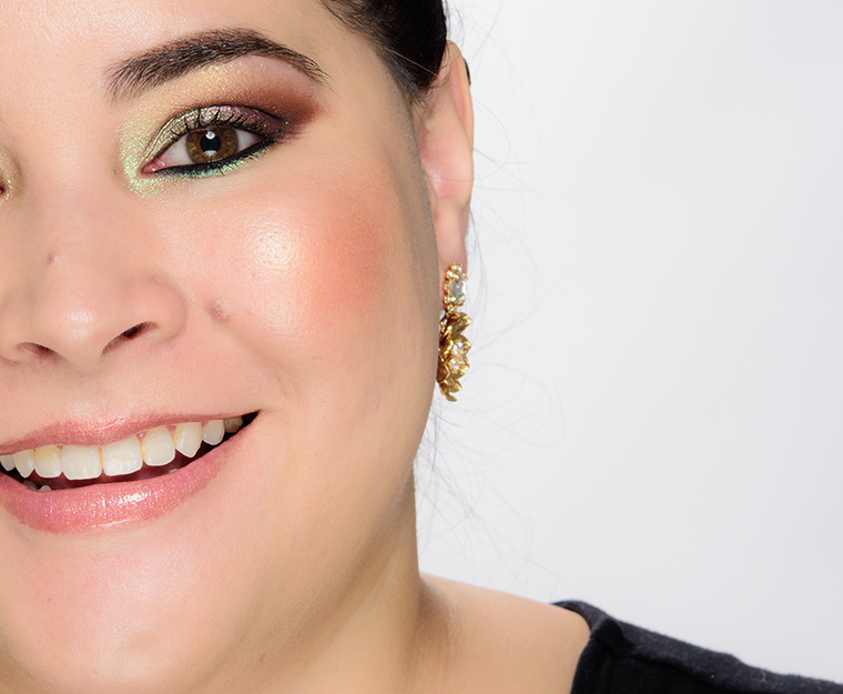 MAC In on the Secret Extra Dimension Skinfinish