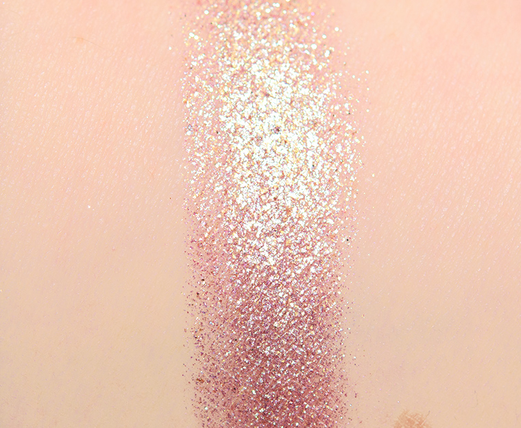 <p class="text-center">MAC Right Before Your Eyes Shadeshifter Duochrome Eyeshadow</p>