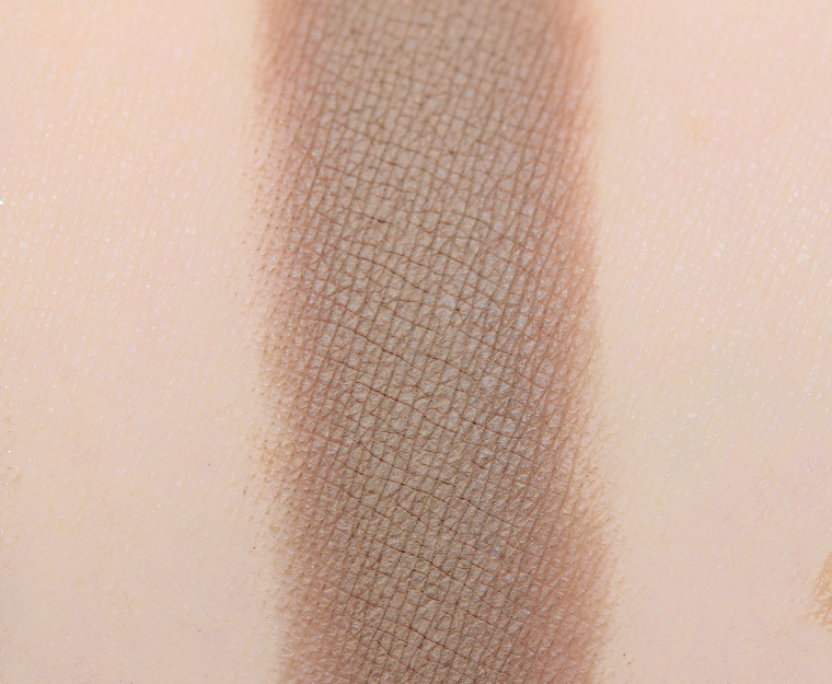 <p class="text-center">Natasha Denona Glam (323CM) Creamy Matte Eye Shadow</p>