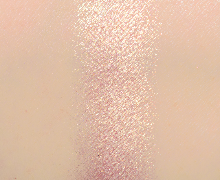 <p class="text-center">Ace Beaute Biscotti Eyeshadow</p>