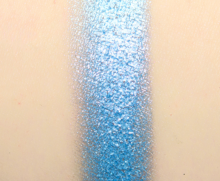 <p class="text-center">Ace Beaute Bora Bora Eyeshadow</p>
