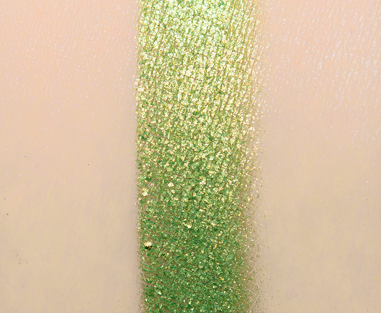 <p class="text-center">Ace Beaute Jellyfish Eyeshadow</p>
