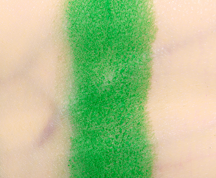 <p class="text-center">Ace Beaute Kiwi Eyeshadow</p>
