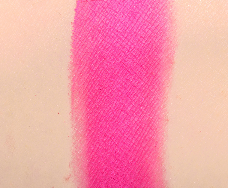 <p class="text-center">Ace Beaute Love Pressed Pigment</p>