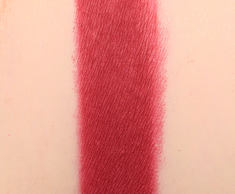 <p class="text-center">Ace Beaute Lust Pressed Pigment</p>