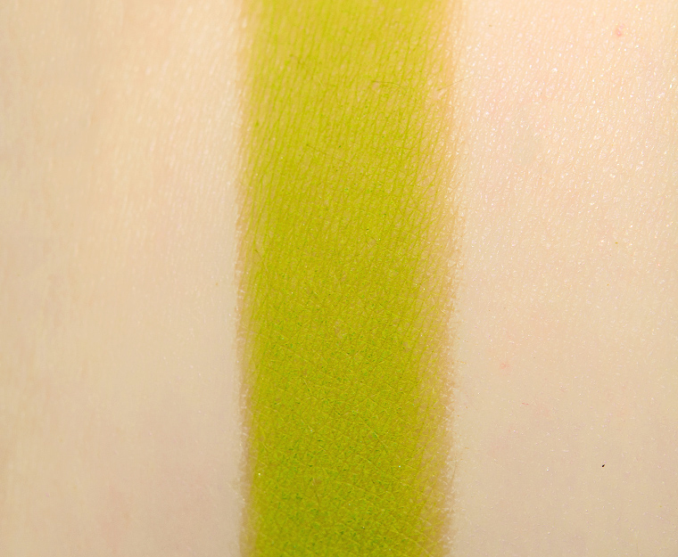 <p class="text-center">Ace Beaute Oahu Pressed Pigment</p>