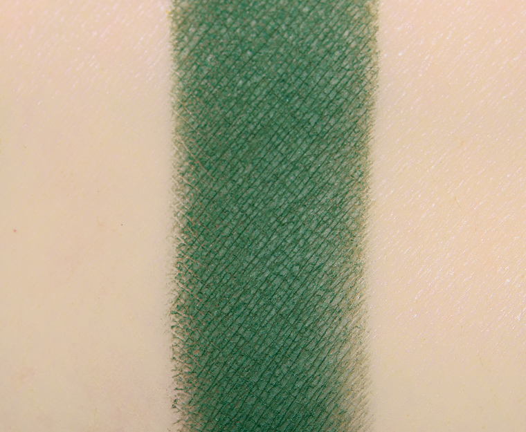 <p class="text-center">Ace Beaute Palawan Eyeshadow</p>