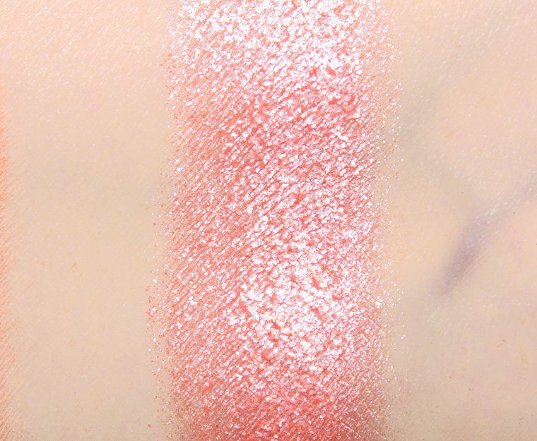 <p class="text-center">Ace Beaute Peony Eyeshadow</p>