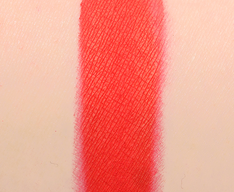<p class="text-center">Ace Beaute Red Rose Pressed Pigment</p>