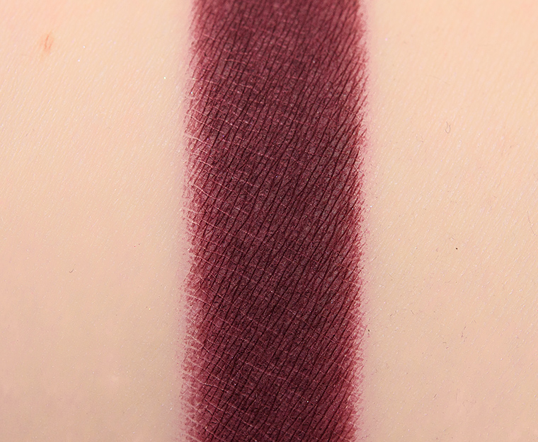 <p class="text-center">Ace Beaute Seduction Pressed Pigment</p>