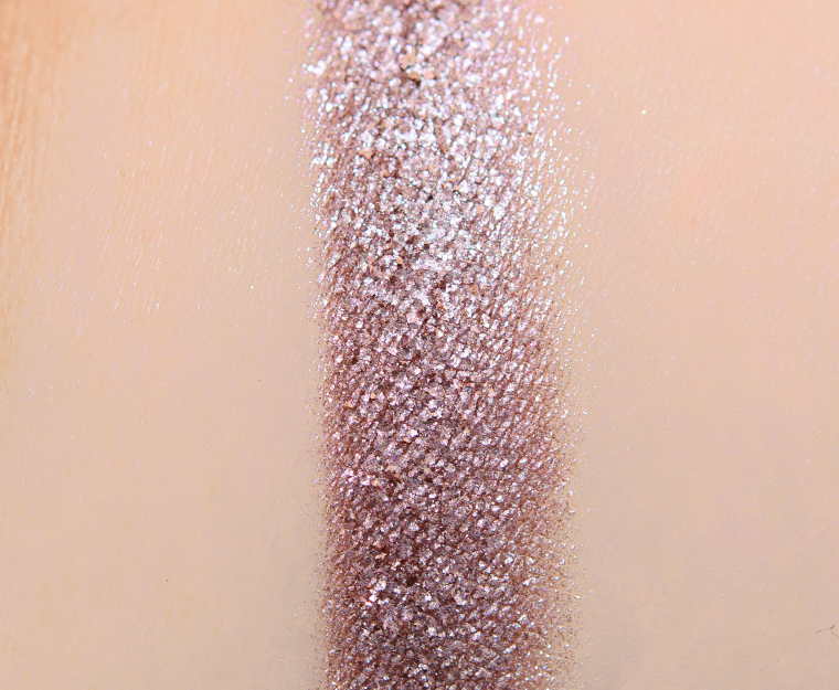 <p class="text-center">Huda Beauty Abundance Eyeshadow</p>
