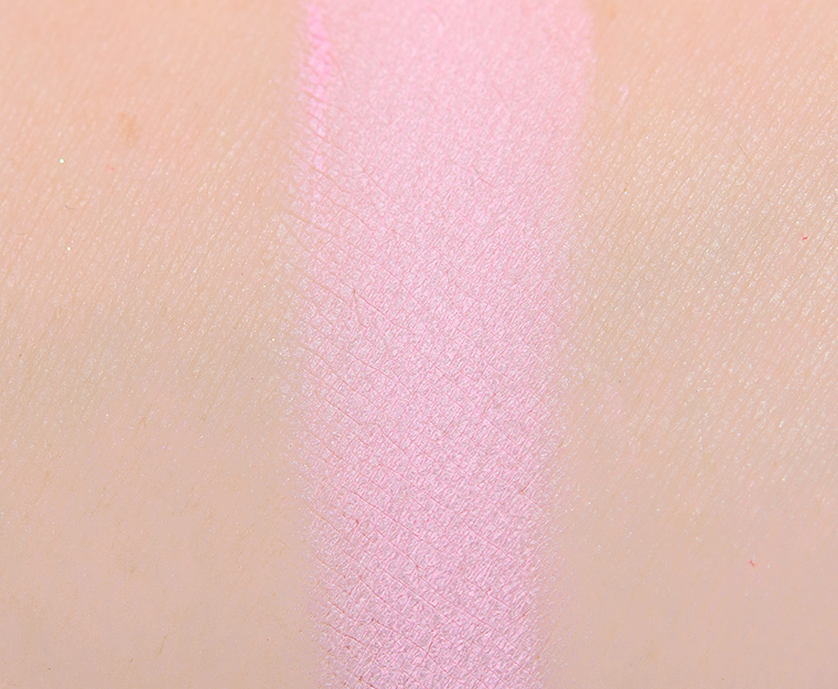 <p class="text-center">Huda Beauty Cherished Eyeshadow</p>