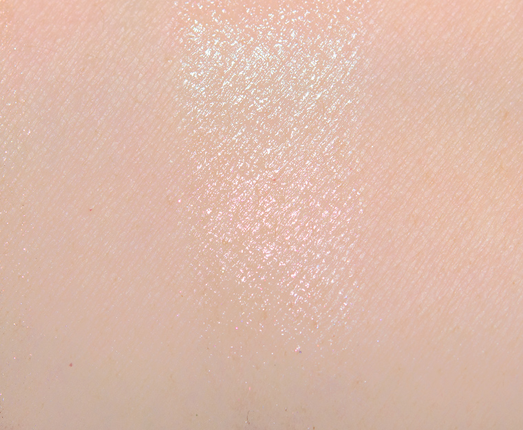 <p class="text-center">Huda Beauty Love Stone Eyeshadow</p>