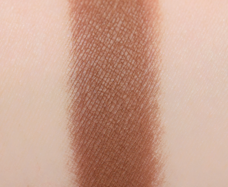 <p class="text-center">Natasha Denona Glam Light (416CM) Creamy Matte Eye Shadow</p>