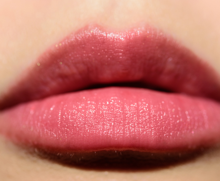 <p class="text-center">Chanel My Rose (918) Rouge Coco Baume Tinted Lip Balm</p>