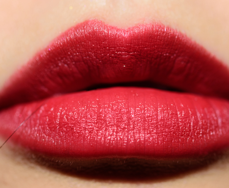 <p class="text-center">Chanel Rouge Vie Radiant (138) Rouge Allure Velvet La Comete</p>