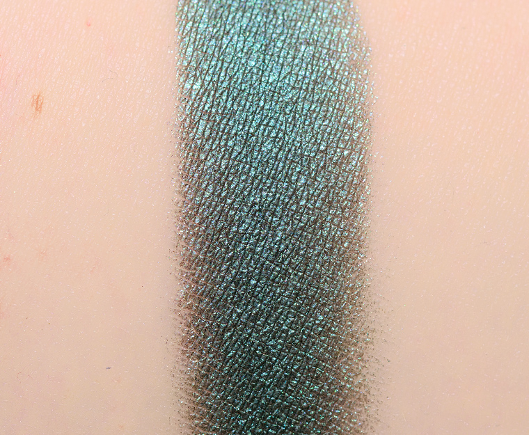 <p class="text-center">ColourPop Wing Tip Pressed Powder Shadow</p>