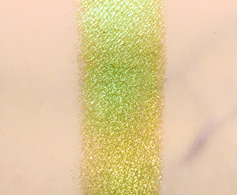 <p class="text-center">JD Glow Granny Smith Metallon Shadow</p>