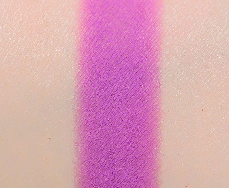 <p class="text-center">Kaleidos Mardi Gras Eyeshadow</p>