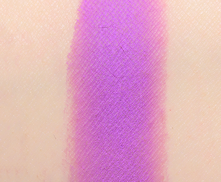 <p class="text-center">Kaleidos Midnight Flora Eyeshadow</p>