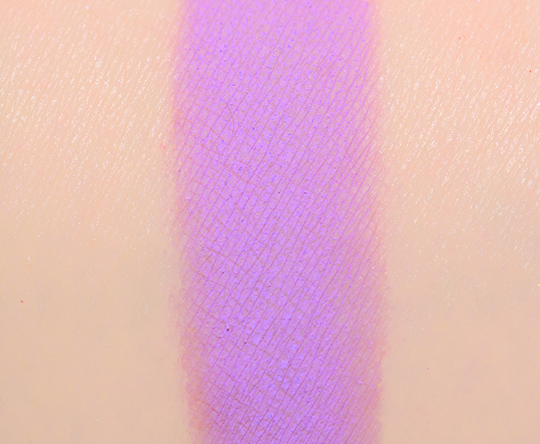<p class="text-center">Kaleidos Soiree Eyeshadow</p>