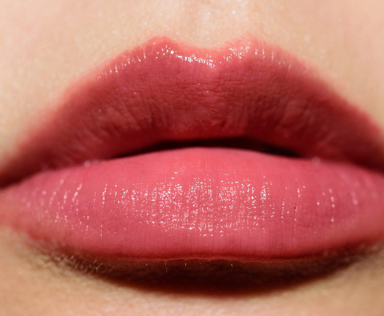 <p class="text-center">Chanel Lively Rosewood (5) No. 1 de Chanel Lip & Cheek Balm</p>