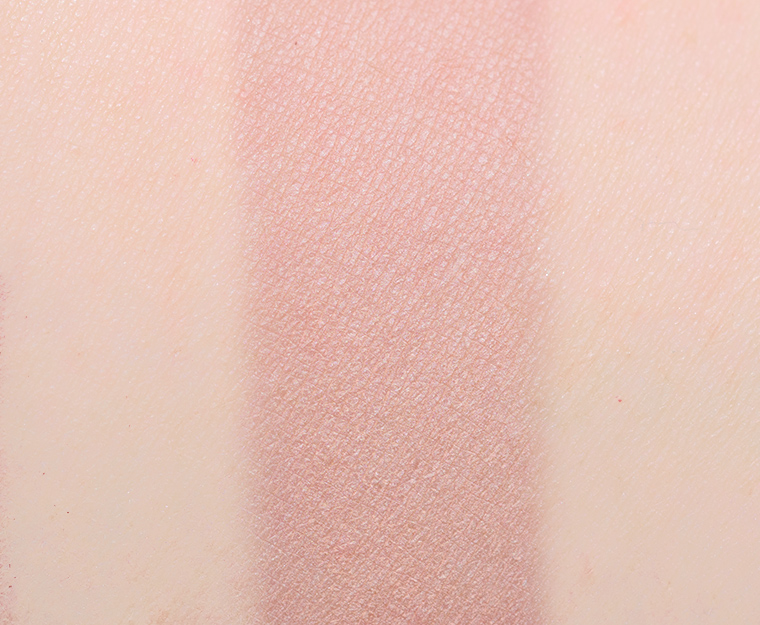 <p class="text-center">Estee Lauder Aubergine Dream #3 Pure Color Envy Luxe Eyeshadow</p>