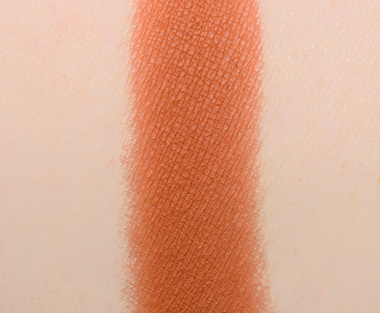 <p class="text-center">MAC 15 Minutes of Flame Powder Kiss Soft Matte Eyeshadow</p>